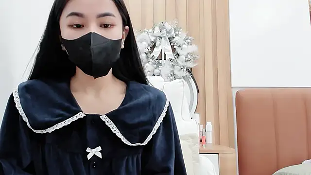 Lita-Julia online show from 01-13-25, 03:12