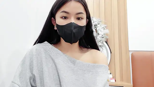 Lita-Julia online show from 01-23-25, 05:21