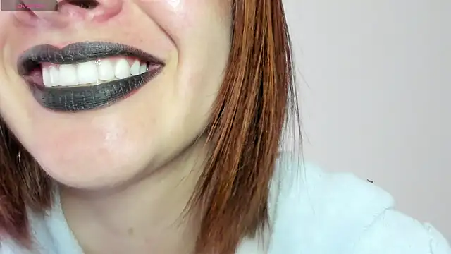 queen fetish online show from 03-10-26, 04:12