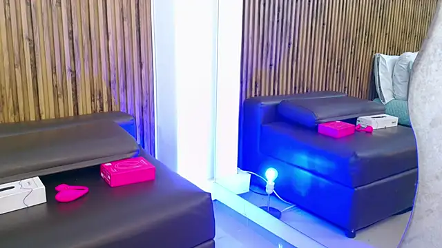 evelynjohnsoon online show from 09-13-25, 01:44