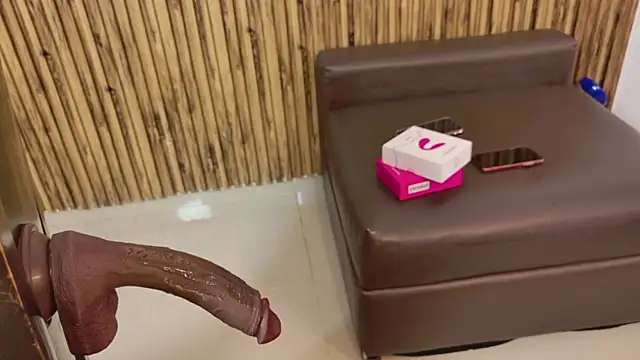 evelynjohnsoon online show from 11-22-25, 01:54