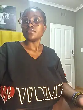 Snapshot of Bustygoddess32 chatting on 12-31-24, 11:28 Bustygoddess32 online show from 12-31-24, 11:28