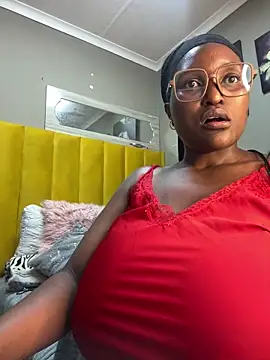 Snapshot of Bustygoddess32 chatting on 01-29-25, 10:43 Bustygoddess32 online show from 01-29-25, 10:43