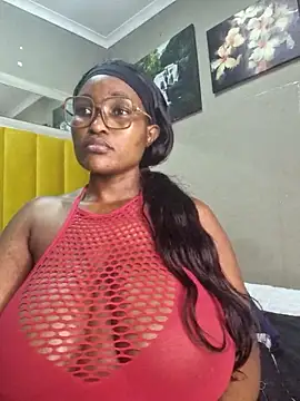 Snapshot of Bustygoddess32 chatting on 02-28-25, 03:04 Bustygoddess32 online show from 02-28-25, 03:04