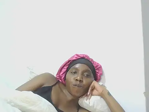 Snapshot of Sexxybella27 chatting on 09-22-25, 12:56 Sexxybella27 online show from 09-22-25, 12:56