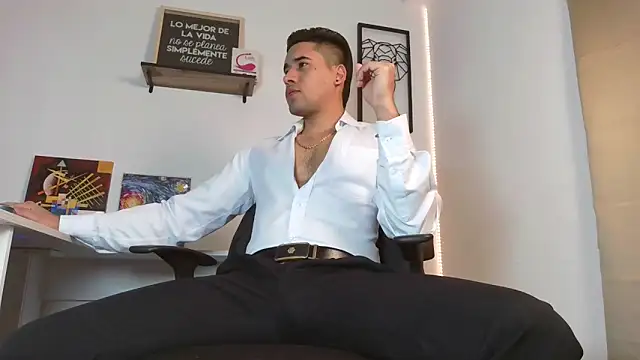 Snapshot of Thonydupont chatting on 03-13-25, 11:38 Thonydupont online show from 03-13-25, 11:38