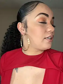 Snapshot of DestineeJayde chatting on 01-05-25, 06:56 DestineeJayde online show from 01-05-25, 06:56