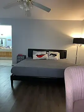 Snapshot of DestineeJayde chatting on 10-17-25, 04:37 DestineeJayde online show from 10-17-25, 04:37