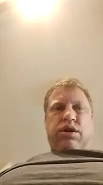 Snapshot of fukurbutt chatting on 10-29-25, 09:27 fukurbutt online show from 10-29-25, 09:27