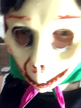 Snapshot of BigAssKi chatting on 02-04-25, 02:39 BigAssKi online show from 02-04-25, 02:39