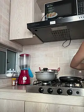 Barbie girl 69 online show from 01-18-26, 10:13