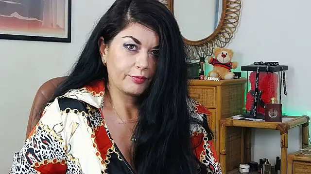 EllenGrace online show from 02-12-25, 04:54