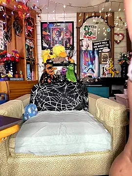 TrenaAnne online show from 10-12-25, 09:25