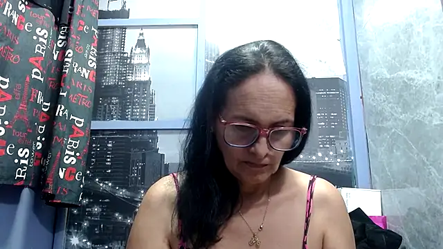 Snapshot of Nastylatinaxxx chatting on 03-18-25, 12:05 Nastylatinaxxx online show from 03-18-25, 12:05