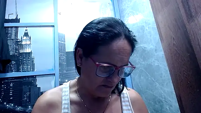 Nastylatinaxxx online show from 03-13-26, 08:37