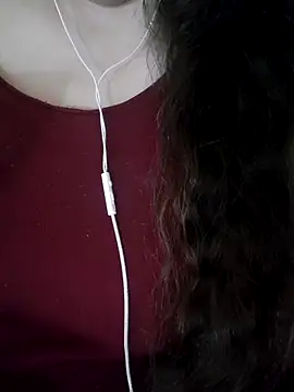 Snapshot of Zanoba-16 chatting on 02-18-25, 11:19 Zanoba-16 online show from 02-18-25, 11:19