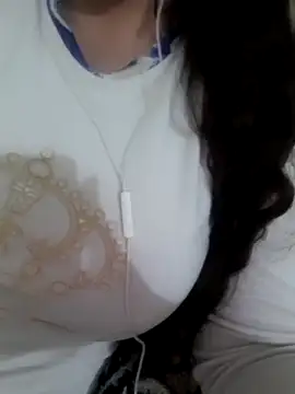 Snapshot of Zanoba-16 chatting on 03-07-25, 11:49 Zanoba-16 online show from 03-07-25, 11:49