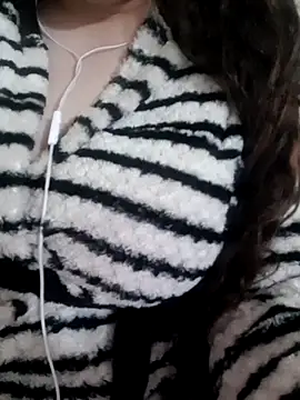 Snapshot of Zanoba-16 chatting on 03-15-25, 07:59 Zanoba-16 online show from 03-15-25, 07:59