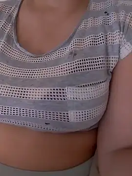 Snapshot of Zanoba-16 chatting on 10-12-25, 07:40 Zanoba-16 online show from 10-12-25, 07:40