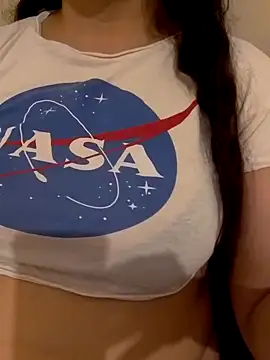 Snapshot of Zanoba-16 chatting on 11-06-25, 03:51 Zanoba-16 online show from 11-06-25, 03:51