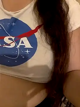 Snapshot of Zanoba-16 chatting on 11-11-25, 09:59 Zanoba-16 online show from 11-11-25, 09:59