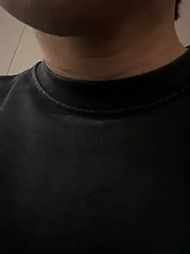 POCARI SWEAT online show from 12-14-25, 12:32