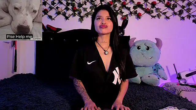 Alaia Asuka online show from 12-17-25, 02:17