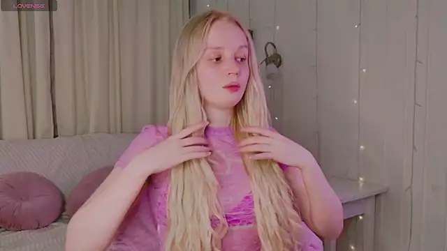 Beatrica Klein online show from 04-16-26, 03:57