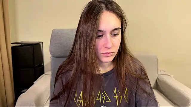 AliceKolltt online show from 04-10-26, 08:57