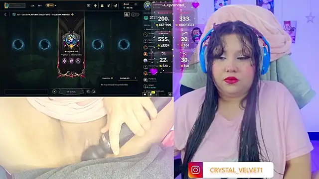 Snapshot of crystal7u7 chatting on 11-06-25, 08:43 crystal7u7 online show from 11-06-25, 08:43