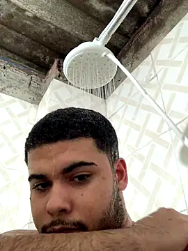 Snapshot of Casal_Safado_ chatting on 09-20-25, 05:08 Casal Safado  online show from 09-20-25, 05:08