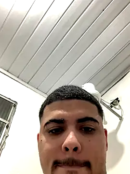 Snapshot of Casal_Safado_ chatting on 10-22-25, 03:29 Casal Safado  online show from 10-22-25, 03:29