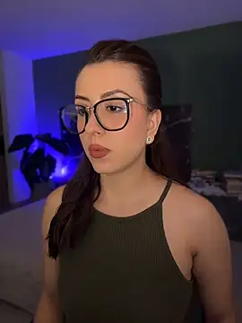 Snapshot of EmaSaenz chatting on 05-08-26, 12:05 EmaSaenz online show from 05-08-26, 12:05
