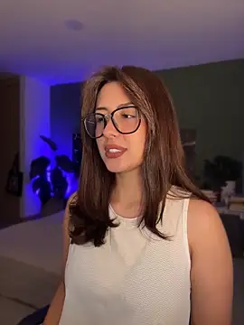 Snapshot of EmaSaenz chatting on 06-01-26, 10:55 EmaSaenz online show from 06-01-26, 10:55