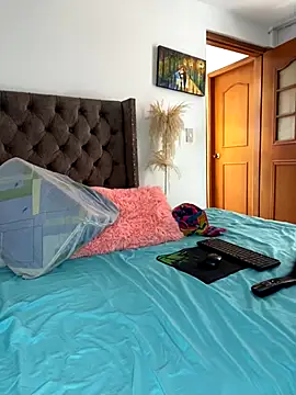 Snapshot of manuela_star chatting on 09-25-25, 05:38 manuela star online show from 09-25-25, 05:38