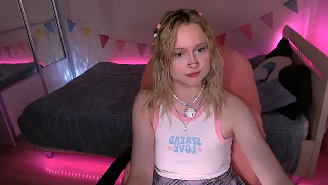 MariaMango online show from 01-27-25, 09:55