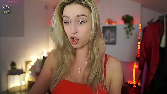 Alexis   Texas online show from 01-15-25, 07:55