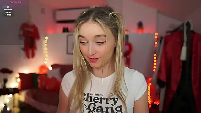 Alexis   Texas online show from 02-16-25, 10:21