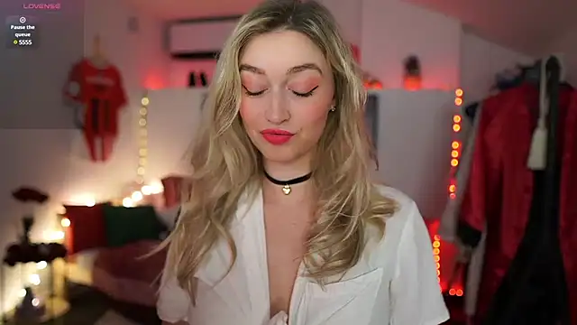 Alexis   Texas online show from 02-21-25, 07:43