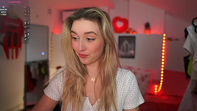 Alexis   Texas online show from 03-08-25, 02:30