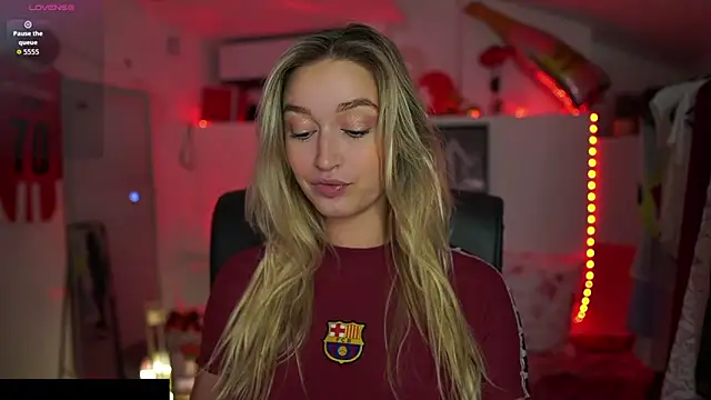 Alexis   Texas online show from 09-16-25, 01:12