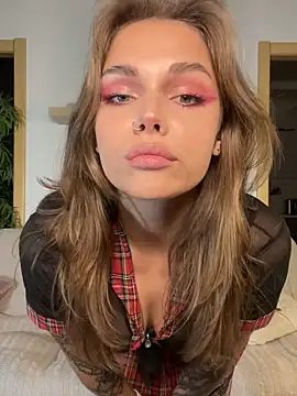 Snapshot of HumbleJess chatting on 10-05-25, 02:37 HumbleJess online show from 10-05-25, 02:37