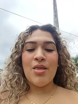 Sara smiiith211 online show from 04-02-26, 06:38