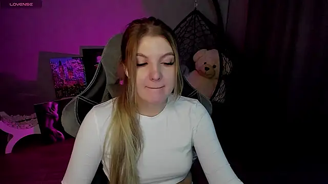 Snapshot of lily_williamss chatting on 01-21-25, 03:15 lily williamss online show from 01-21-25, 03:15