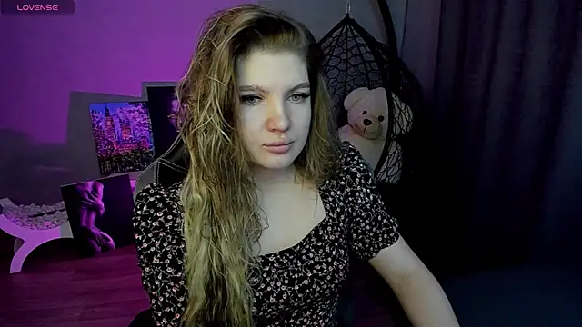 Snapshot of lily_williamss chatting on 01-22-25, 12:48 lily williamss online show from 01-22-25, 12:48