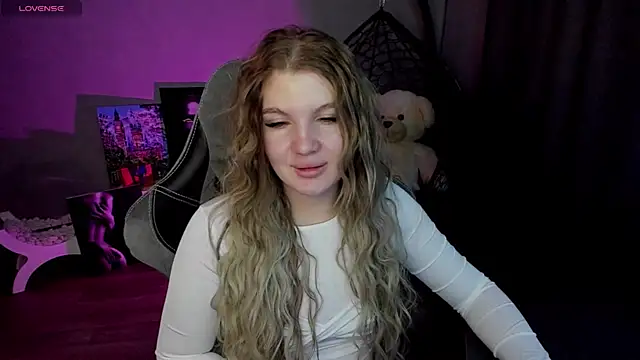 Snapshot of lily_williamss chatting on 01-28-25, 12:26 lily williamss online show from 01-28-25, 12:26