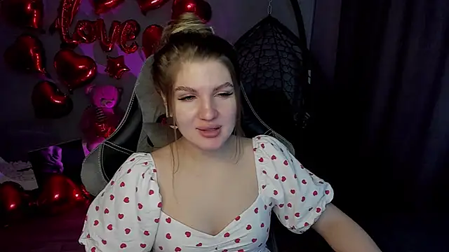 Snapshot of lily_williamss chatting on 02-14-25, 03:11 lily williamss online show from 02-14-25, 03:11