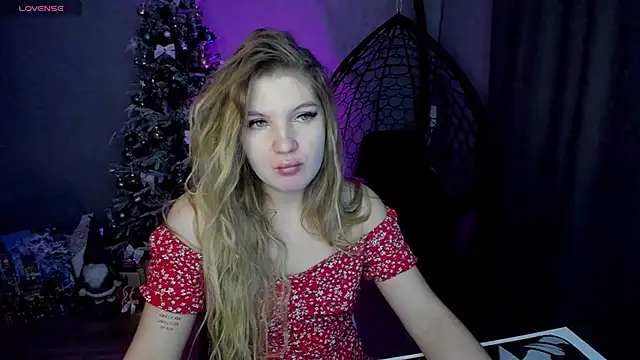 Snapshot of lily_williamss chatting on 11-10-25, 12:09 lily williamss online show from 11-10-25, 12:09