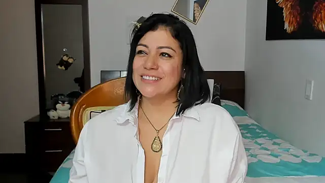 EmilyPeytonn online show from 02-08-25, 06:44