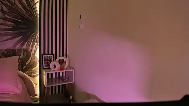 Samaantha-White online show from 02-26-26, 11:53